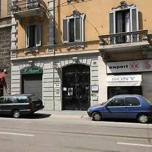 Hotel Eva, Milan