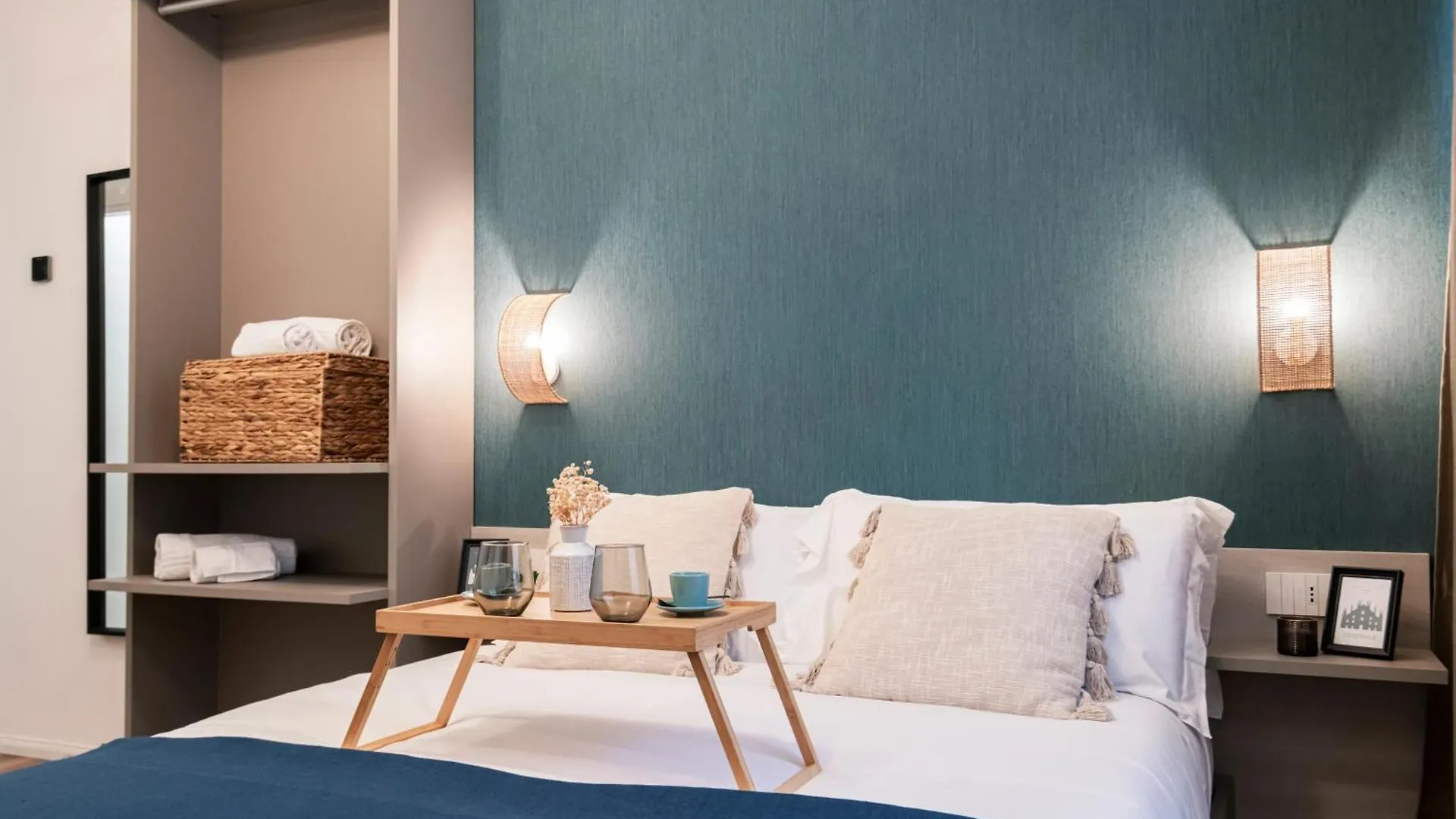 Hotel Easylife - Suite In Centrale Milan