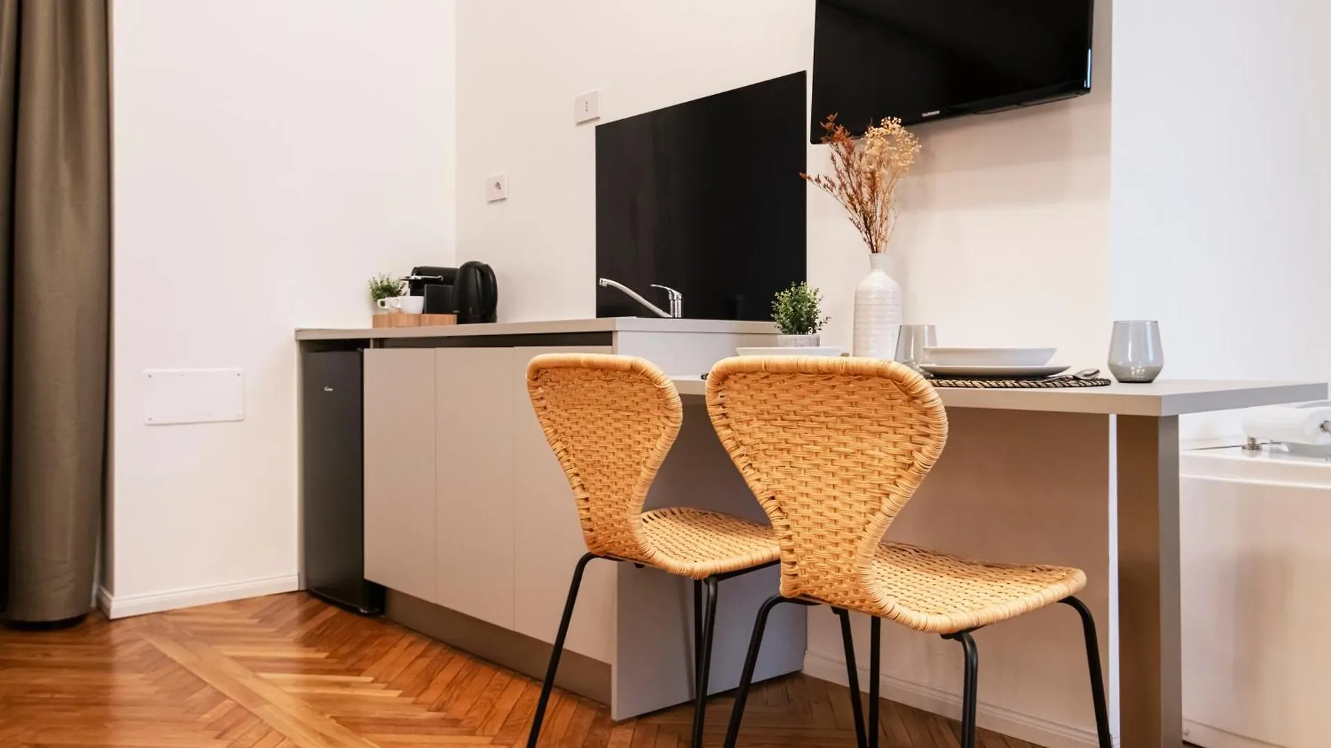 Easylife - Suite In Centrale Milaan Hotel