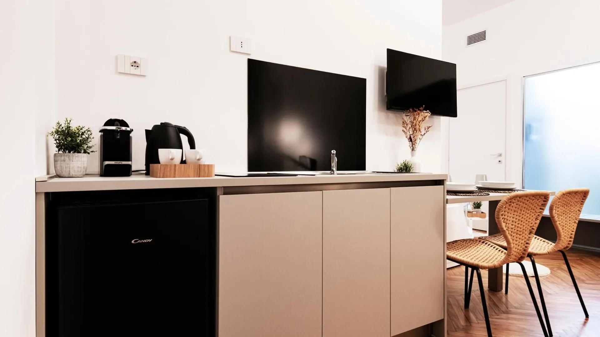 Hotel Easylife - Suite In Centrale Milaan Italië