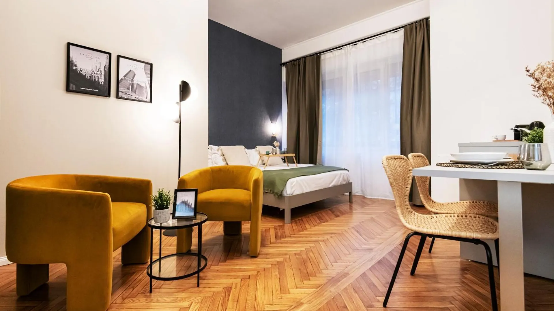 Hotel Easylife - Suite In Centrale Milan Italy