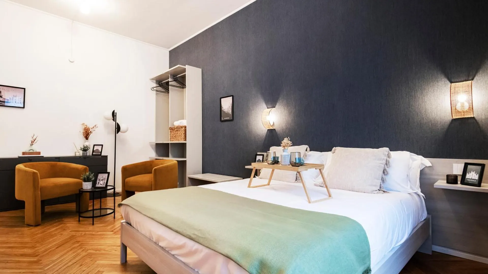 Hotel Easylife - Suite In Centrale Milan