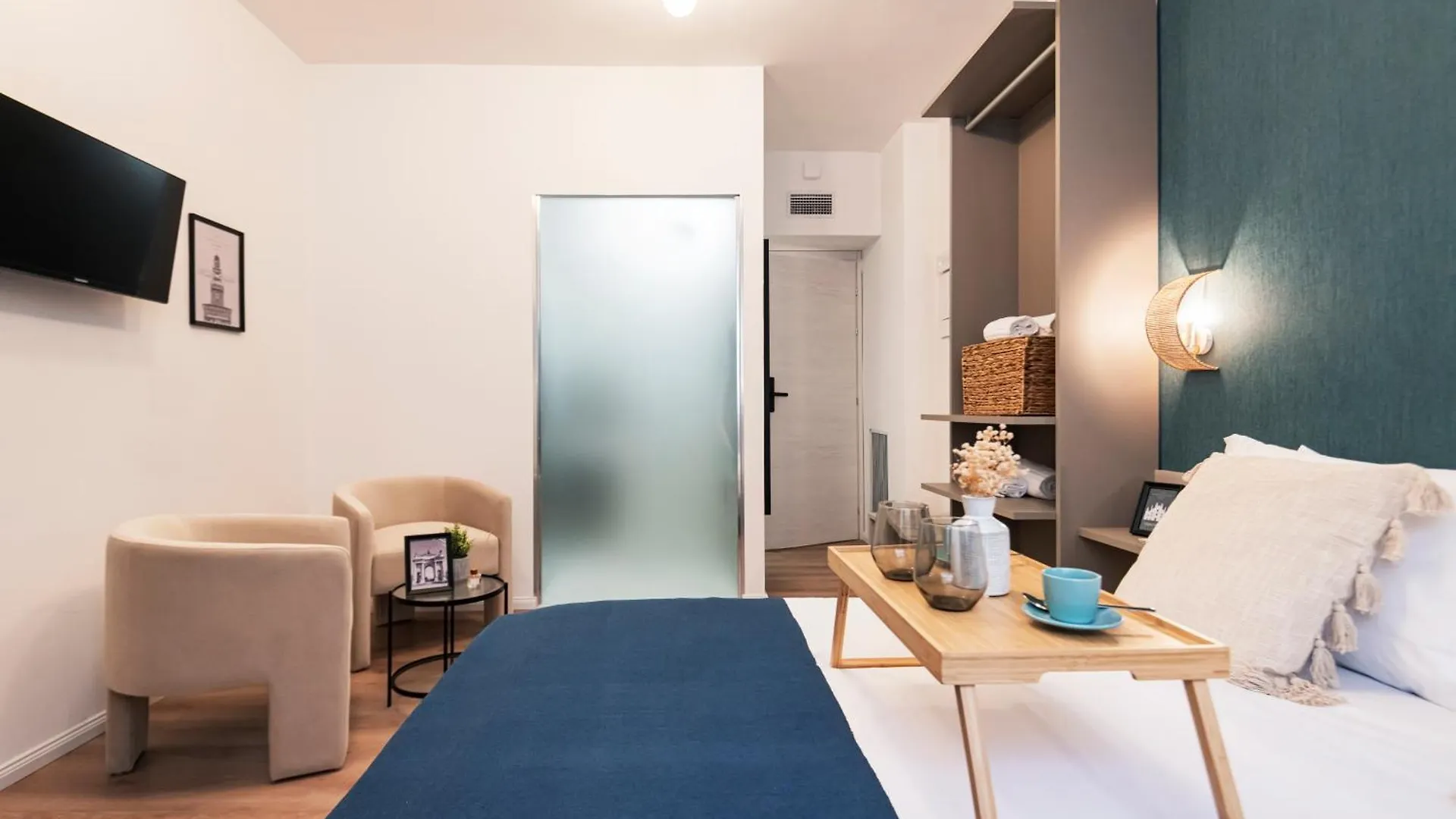 Hotel Easylife - Suite In Centrale Milan