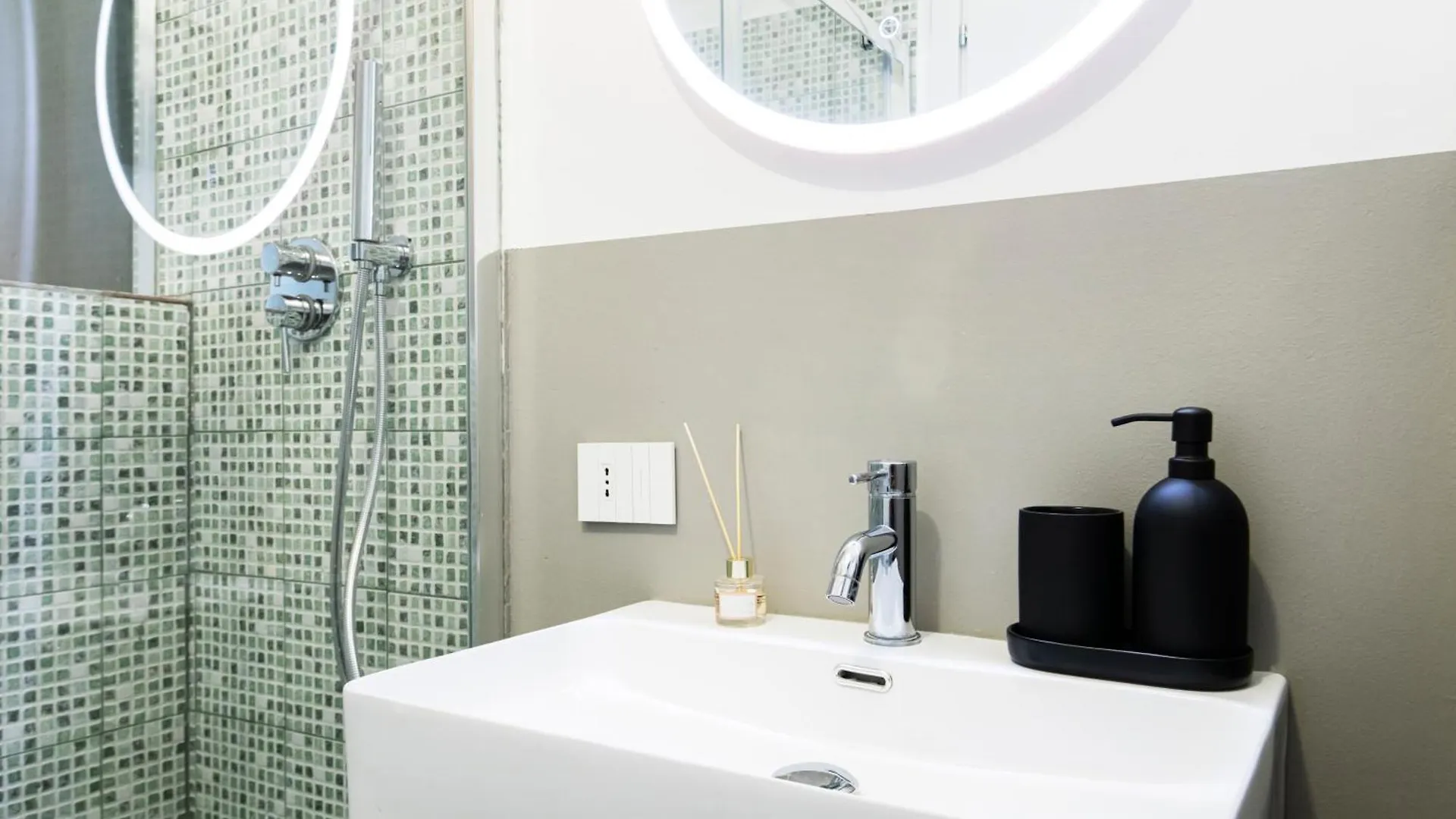 Easylife - Fl Suite In Centrale Milan Hotel