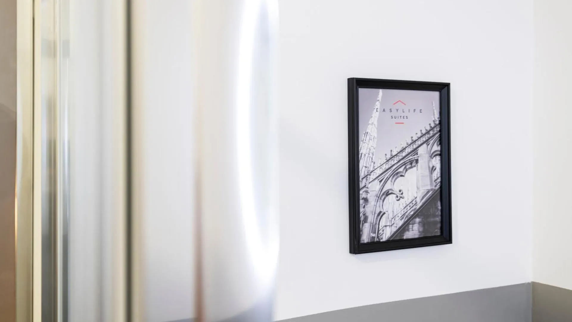 Easylife - Fl Suite In Centrale Milan 0*,